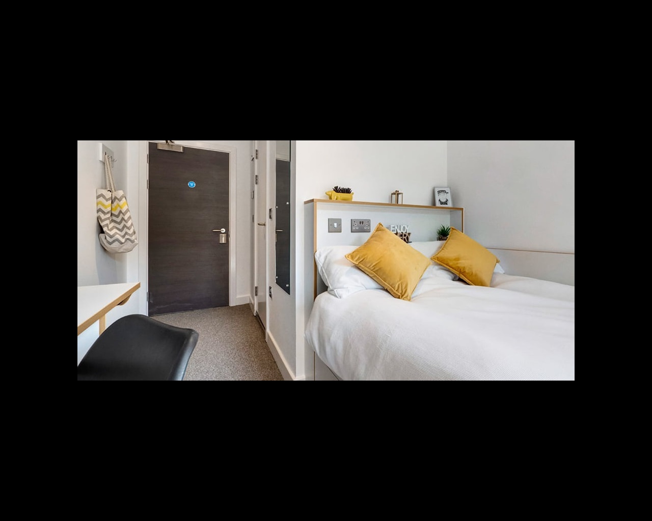 Magdalen Street bedroom